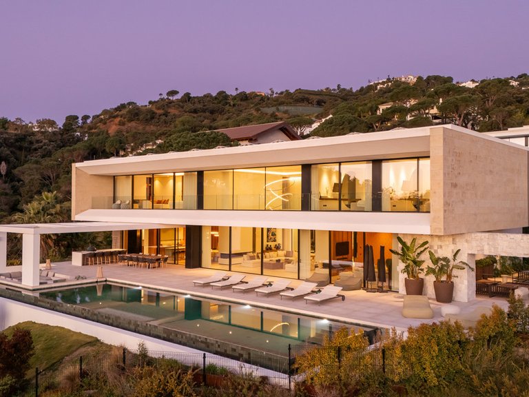 Villa for Sale in El Madroñal, Malaga 1