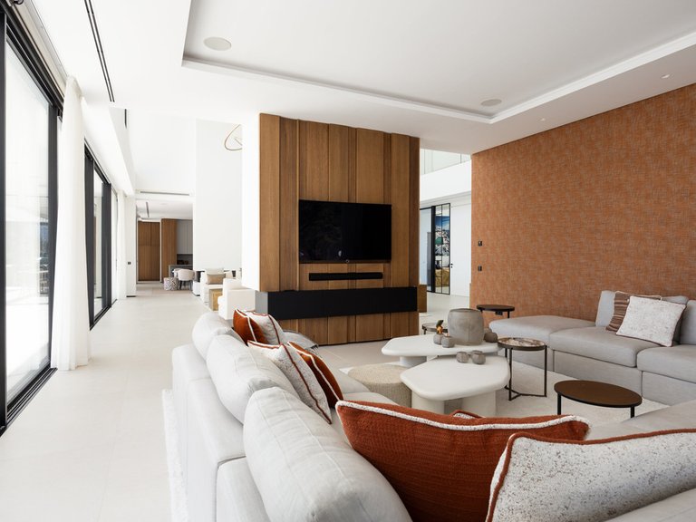 Villa for Sale in El Madroñal, Malaga 10