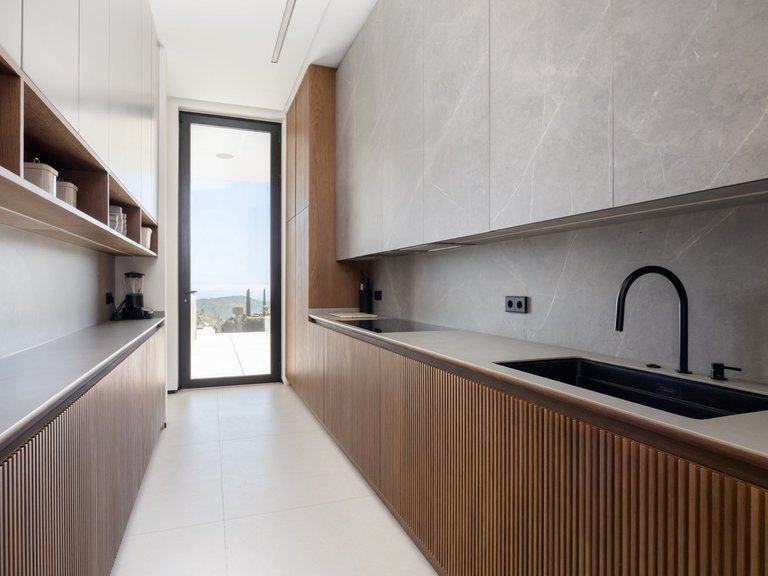 Villa for Sale in El Madroñal, Malaga 26