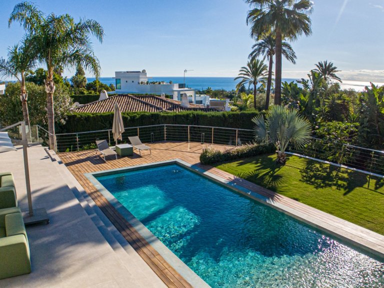 Villa for Sale in Nagüeles, Malaga 12