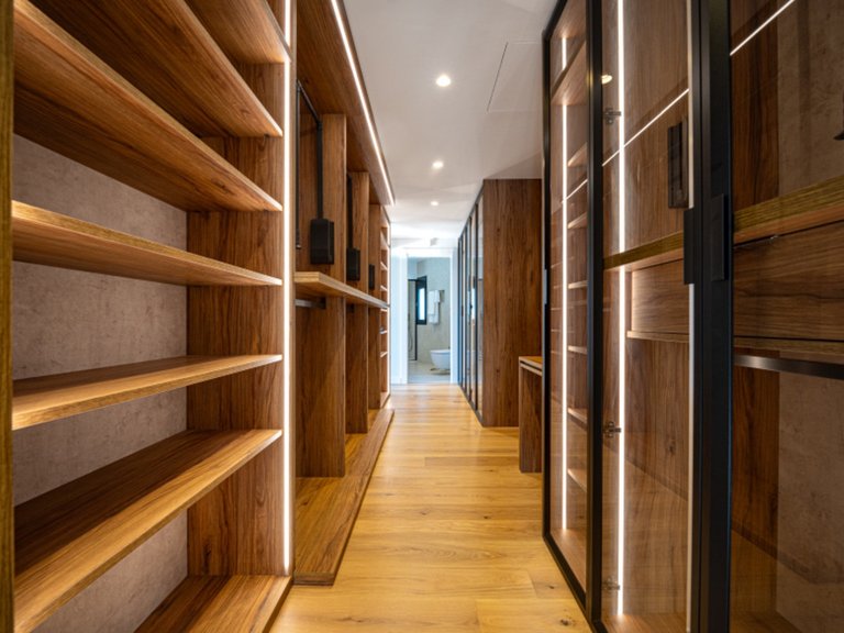 Villa for Sale in Nagüeles, Malaga 13