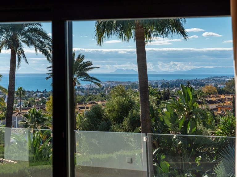 Villa for Sale in Nagüeles, Malaga 21