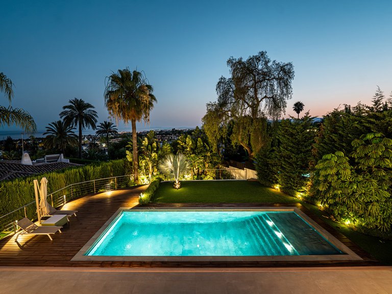 Villa for Sale in Nagüeles, Malaga 6
