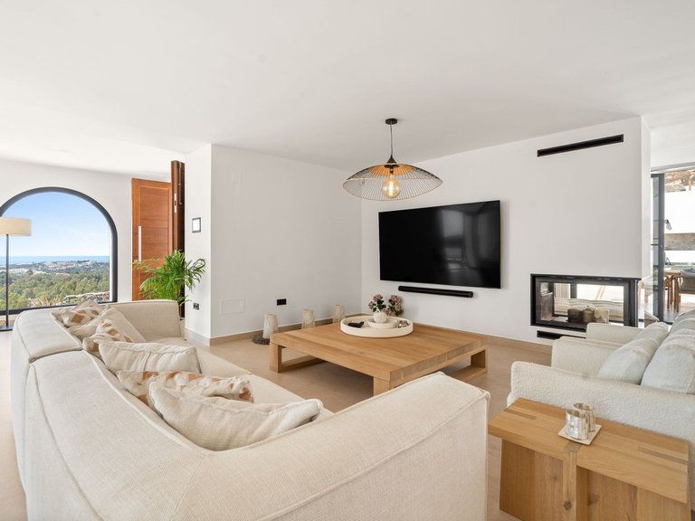 Villa for Sale in Nueva Andalucía, Malaga 21