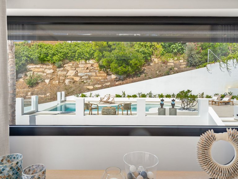 Villa for Sale in Nueva Andalucía, Malaga 31