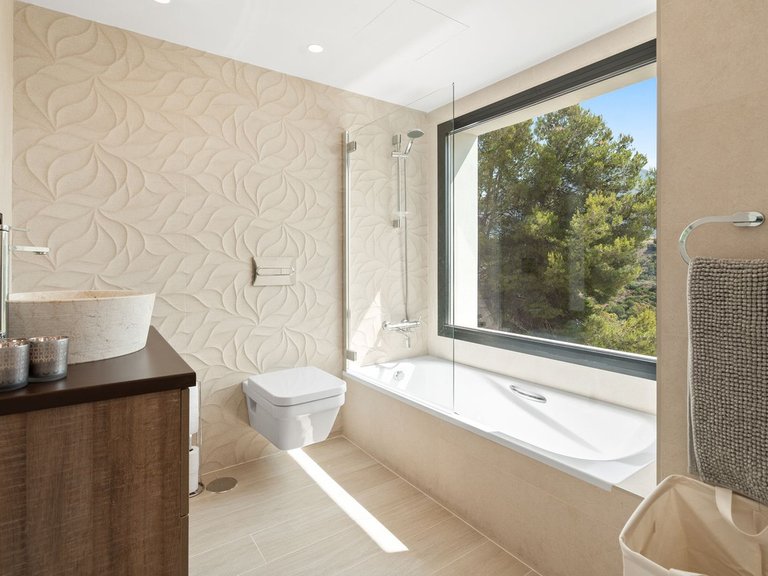 Villa for Sale in Nueva Andalucía, Malaga 46