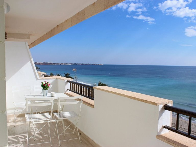 Apartment for Sale in Mil Palmeras, Alicante 1
