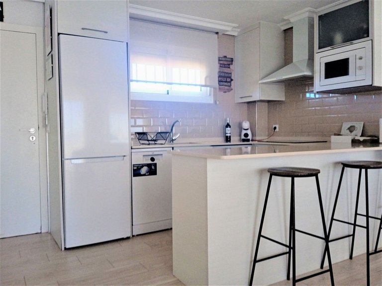 Apartment for Sale in Mil Palmeras, Alicante 11