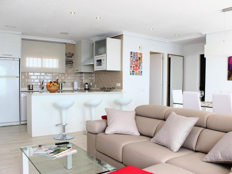 Apartment for Sale in Mil Palmeras, Alicante 3