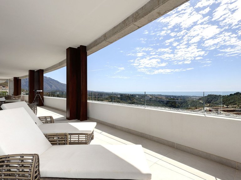 Apartment for Sale in La Quinta, Malaga 61