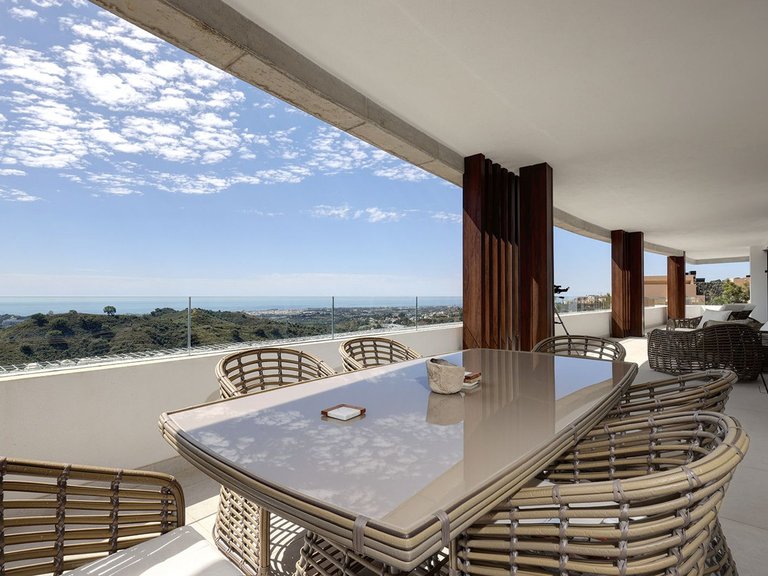 Apartment for Sale in La Quinta, Malaga 63