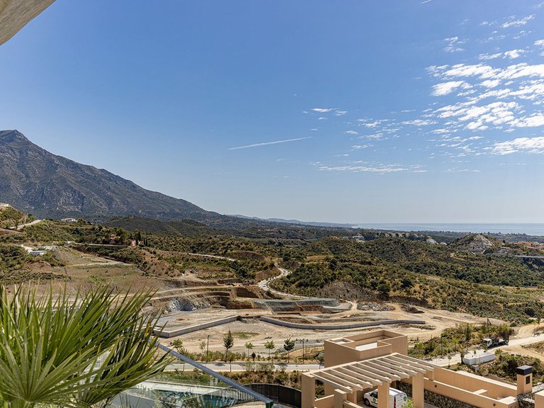 Apartment for Sale in La Quinta, Malaga 65