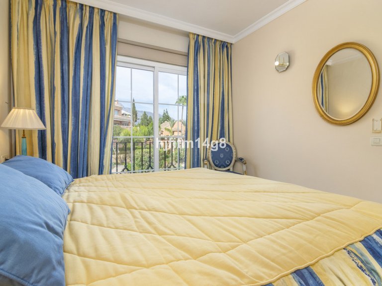 Apartment for Sale in Nueva Andalucía, Malaga 19