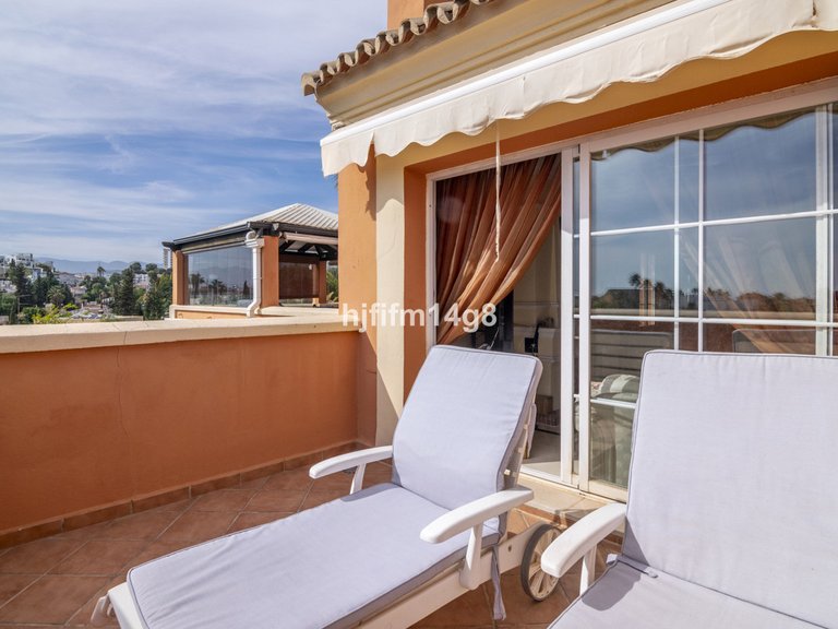 Apartment for Sale in Nueva Andalucía, Malaga 23
