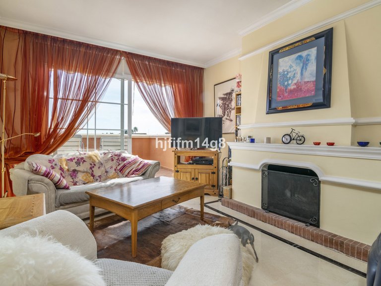 Apartment for Sale in Nueva Andalucía, Malaga 4