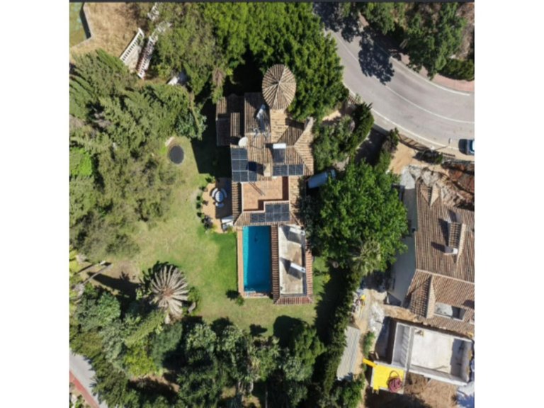 Villa for Sale in Elviria, Malaga 2