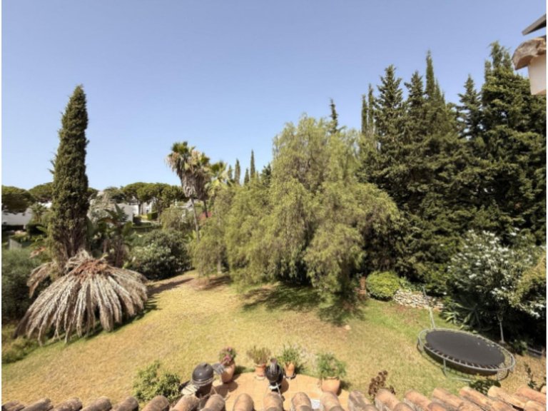 Villa for Sale in Elviria, Malaga 25