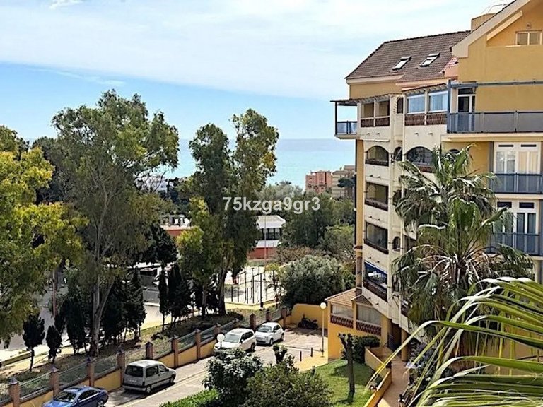 Apartment for Sale in Arroyo De La Miel, Malaga 1
