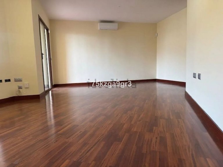 Apartment for Sale in Arroyo De La Miel, Malaga 10