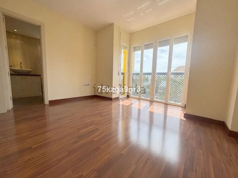 Apartment for Sale in Arroyo De La Miel, Malaga 22