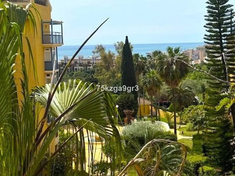 Apartment for Sale in Arroyo De La Miel, Malaga 29