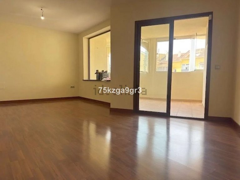 Apartment for Sale in Arroyo De La Miel, Malaga 3