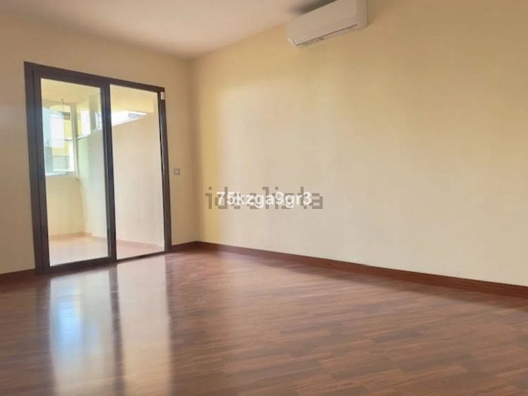 Apartment for Sale in Arroyo De La Miel, Malaga 6