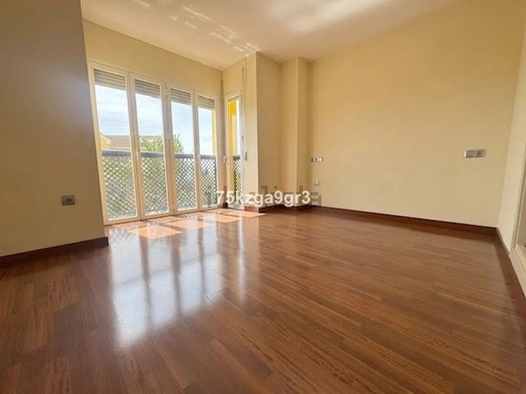 Apartment for Sale in Arroyo De La Miel, Malaga 7