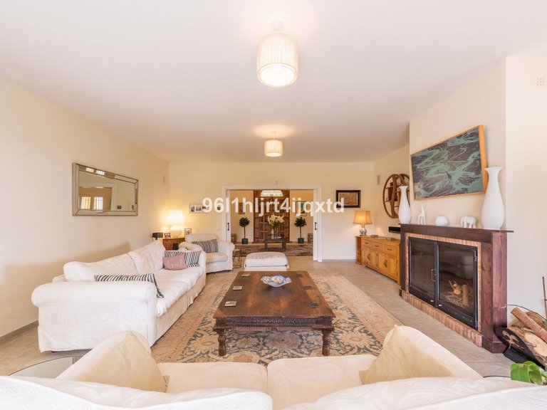 Villa for Sale in Sotogrande Alto, Cadiz 10