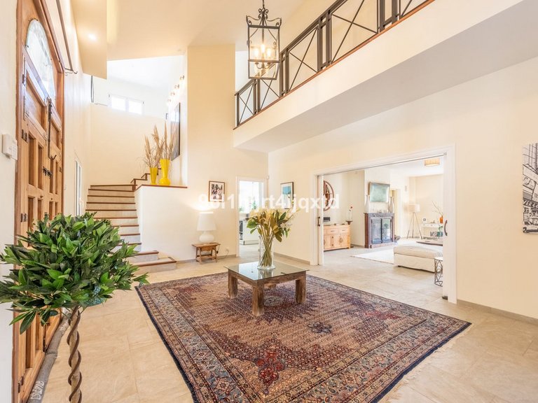 Villa for Sale in Sotogrande Alto, Cadiz 11