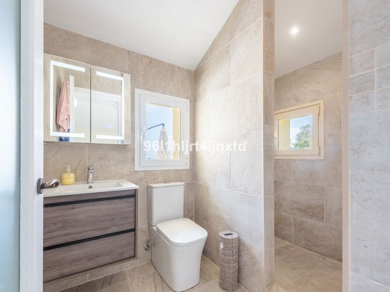 Villa for Sale in Sotogrande Alto, Cadiz 14
