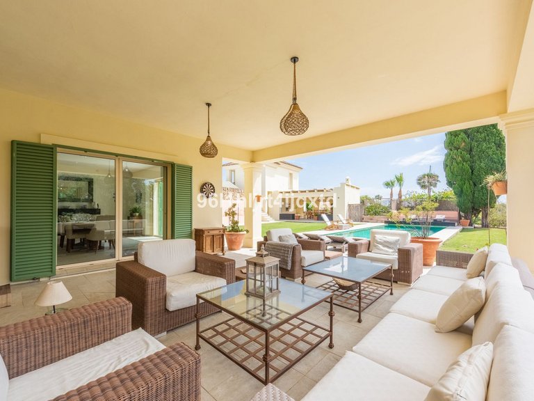 Villa for Sale in Sotogrande Alto, Cadiz 5