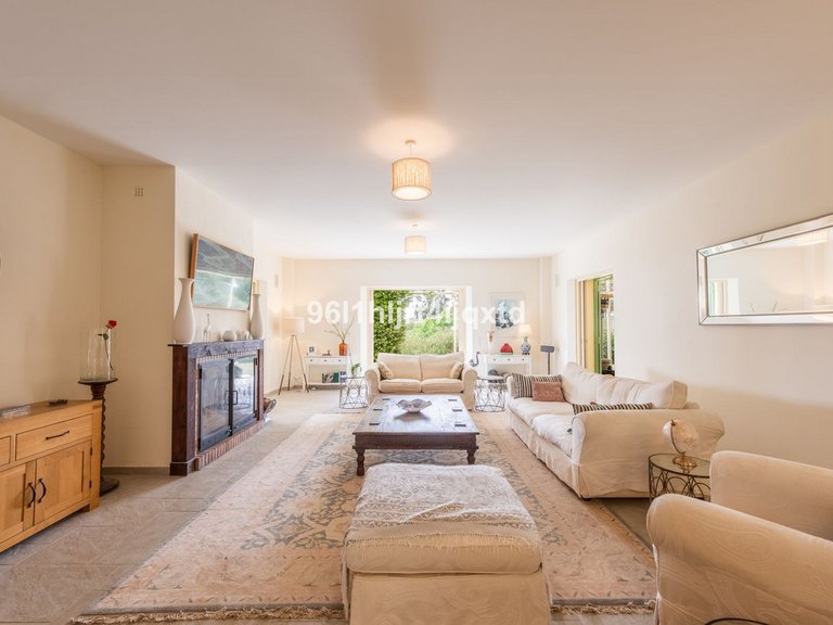 Villa for Sale in Sotogrande Alto, Cadiz 9