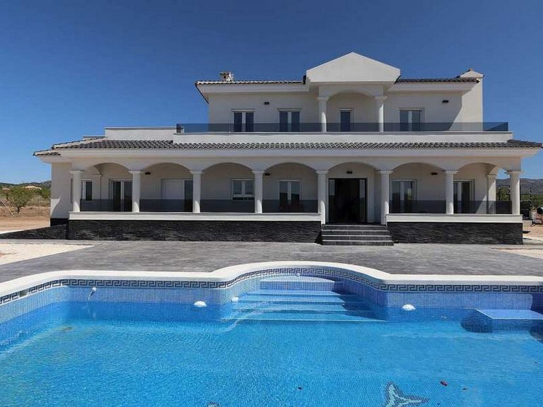Villa for Sale in Pinoso, Alicante 21