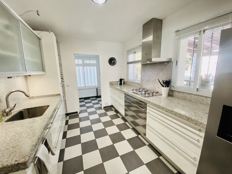 Villa for Sale in Guadalmina Baja, Malaga 13