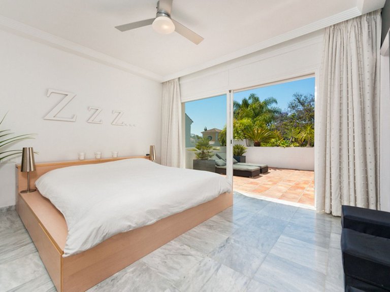 Villa for Sale in Guadalmina Baja, Malaga 20