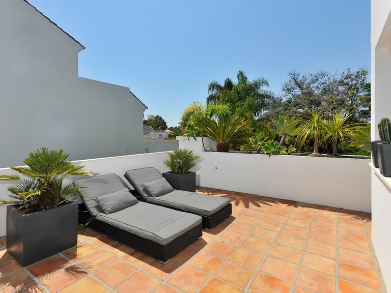 Villa for Sale in Guadalmina Baja, Malaga 23