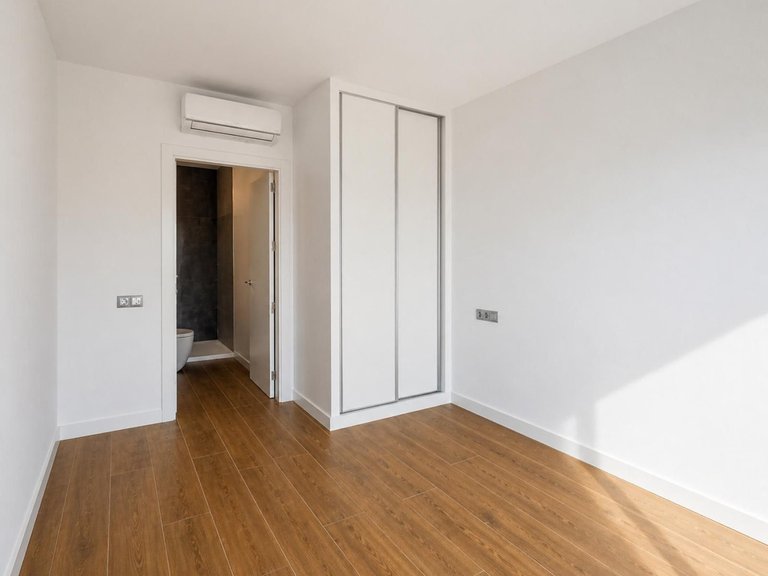 Apartment for Sale in Málaga Centro, Malaga 12