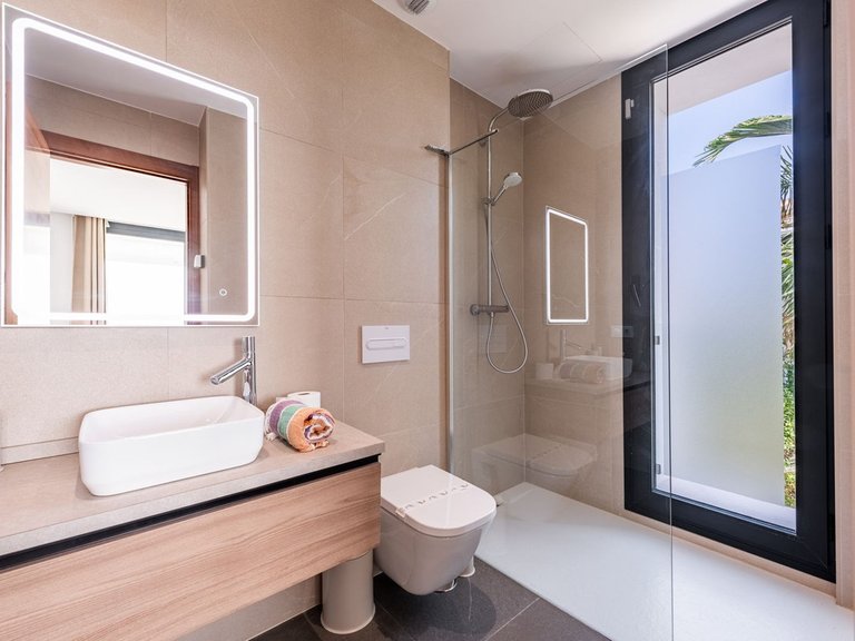 Villa for Sale in Estepona, Malaga 27