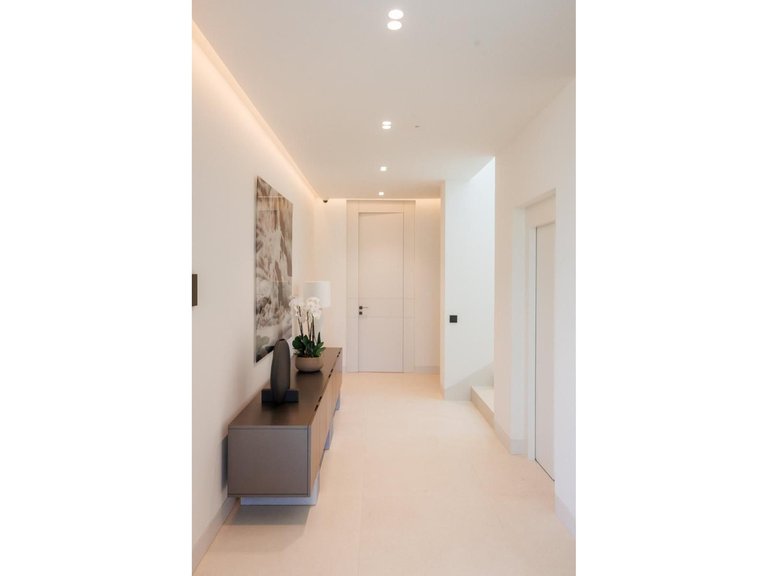 Villa for Sale in Marbella, Malaga 3
