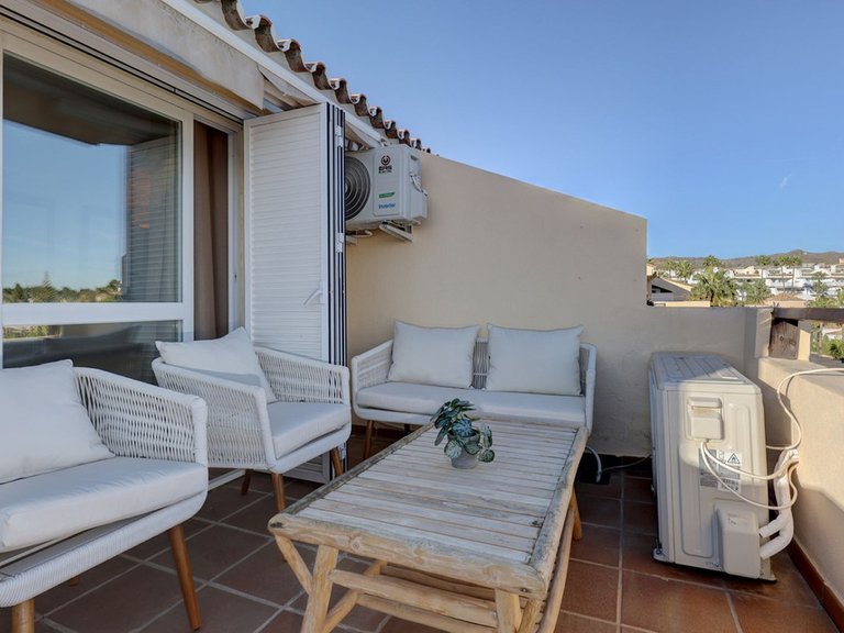 Penthouse for Sale in Bahía De Marbella, Malaga 11