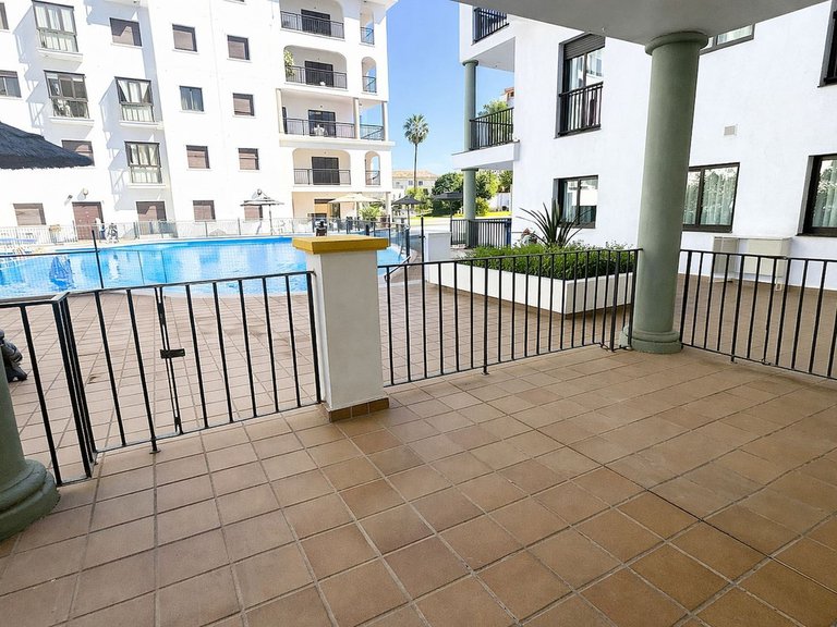 Apartment for Sale in La Duquesa, Malaga 12