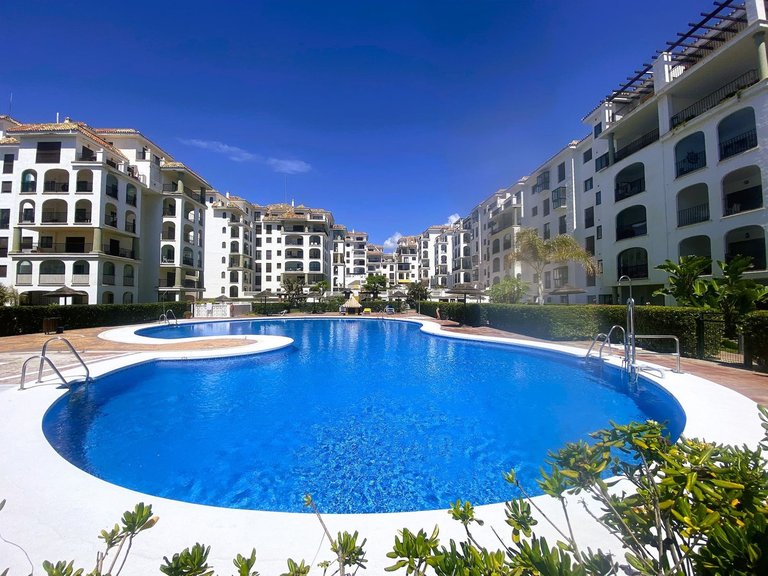 Apartment for Sale in La Duquesa, Malaga 2