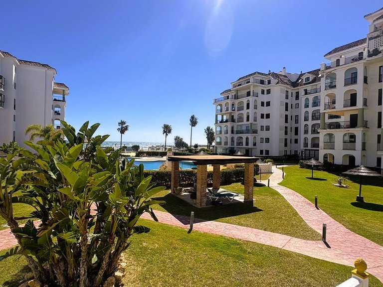 Apartment for Sale in La Duquesa, Malaga 3