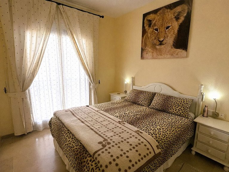 Apartment for Sale in La Duquesa, Malaga 9