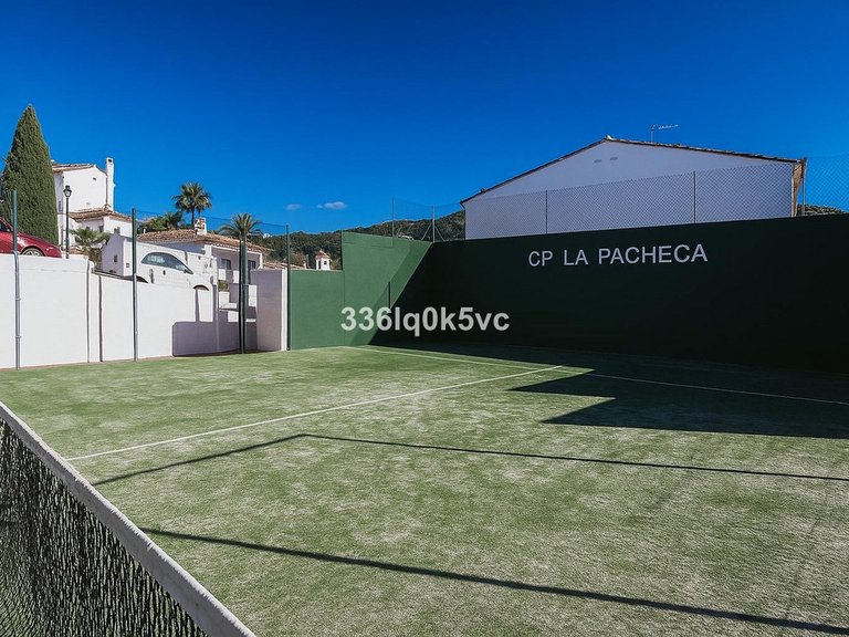 Apartment for Sale in Benahavís, Malaga 16