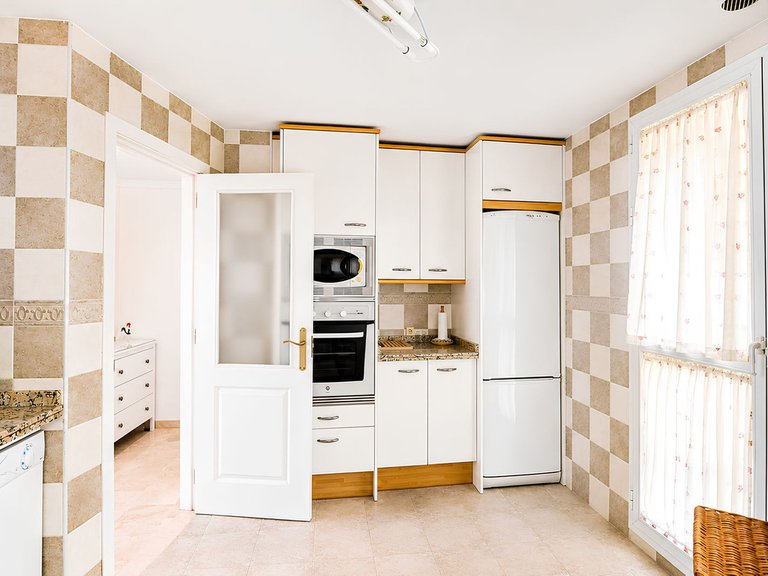 Apartment for Sale in Fuengirola, Malaga 17