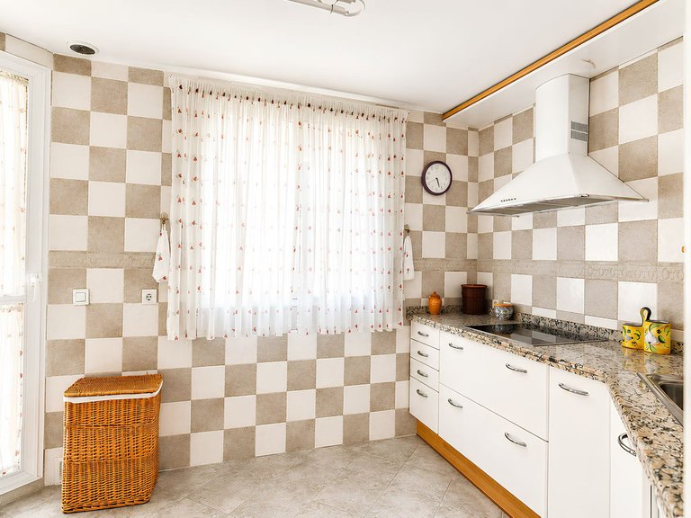 Apartment for Sale in Fuengirola, Malaga 18