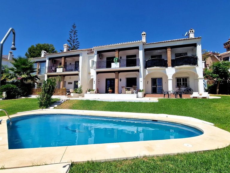 Villa for Sale in Mijas Golf, Malaga 8