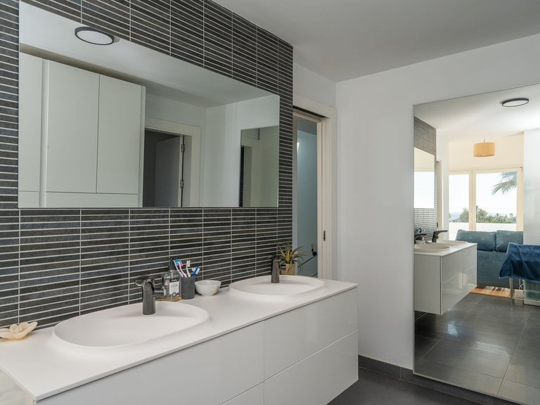 Villa for Sale in El Faro, Malaga 24